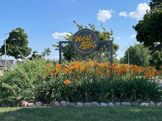 City of West Allis welcome sign